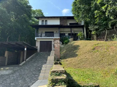 Casa com 3 Quartos à venda, 254m² no Santo Inácio, Santa Cruz do Sul