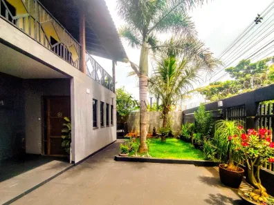 Casa com 4 Quartos à venda, 251m² no Parque Residencial Alcântara, Londrina