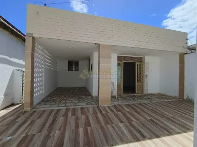 Casa com 5 Quartos à venda, 218m² no Barro Vermelho, Natal