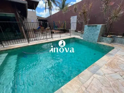 Casa com 3 Quartos à venda, 224m² no Jardim do Lago, Uberaba