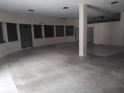 Ponto Comercial para alugar, 120m² no Curicica, Rio de Janeiro