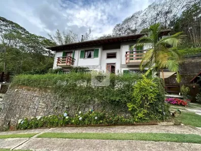 Casa com 2 Quartos à venda, 197m² no Itaipava, Petrópolis