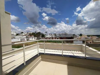 Casa com 3 Quartos para alugar, 100m² no Jardim Colina, Uberlândia