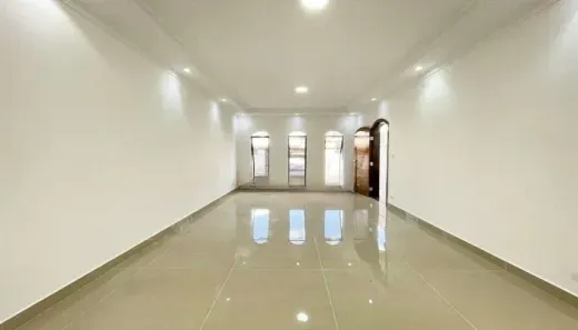 Sobrado com 3 Quartos à venda, 240m² no Parque São Domingos, São Paulo