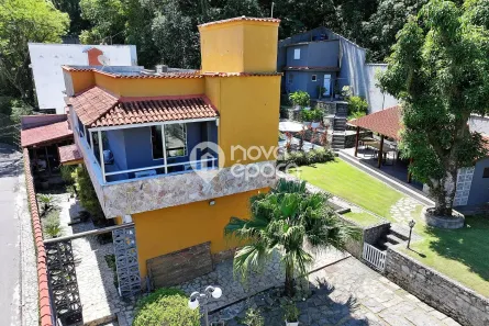 Casa com 6 Quartos à venda, 350m² no Santa Teresa, Rio de Janeiro