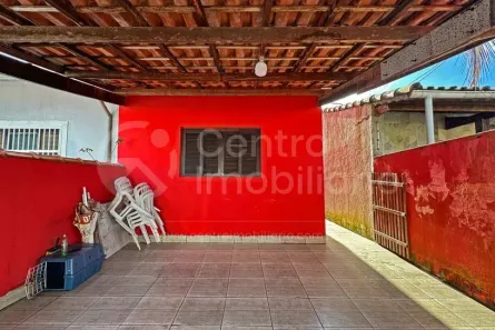 Casa com 2 Quartos à venda, 25m² no Jardim Peruibe, Peruíbe