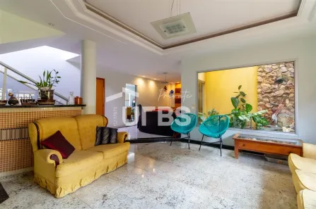 Sobrado com 5 Quartos à venda, 407m² no Santa Genoveva, Goiânia