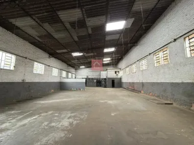 Galpão/Depósito/Armazém para alugar, 500m² no Morin, Petrópolis