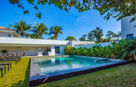 Casa de Condomínio com 7 Quartos à venda, 800m² no Jardim Acapulco, Guarujá