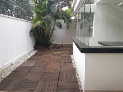Casa de Condomínio com 3 Quartos à venda, 245m² no Chácara Monte Alegre, São Paulo