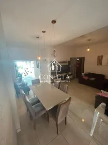 Casa com 3 Quartos à venda, 220m² no Novo Mundo, Uberlândia