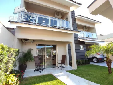Sobrado com 2 Quartos à venda, 282m² no Jardim Gisela, Toledo