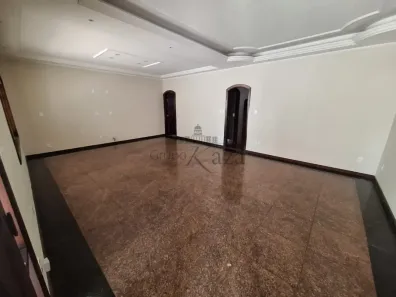 Casa com 3 Quartos para alugar, 170m² no Jardim Satélite, São José dos Campos