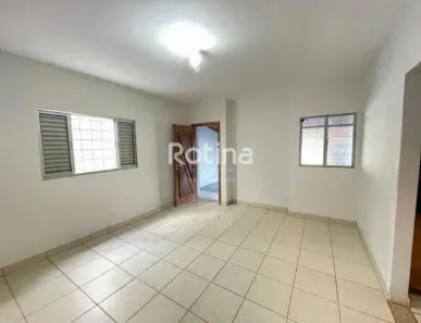 Casa com 2 Quartos à venda, 149m² no Santa Mônica, Uberlândia