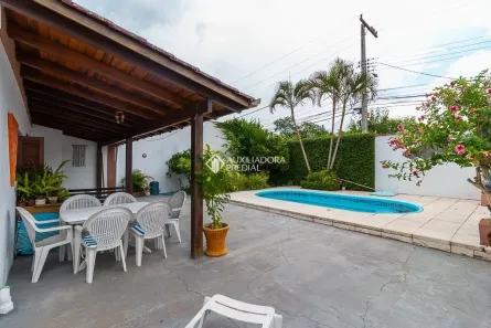 Casa com 3 Quartos à venda, 290m² no Ipanema, Porto Alegre