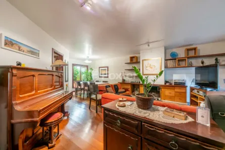 Casa com 4 Quartos à venda, 336m² no São João, Porto Alegre