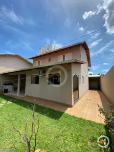 Sobrado com 5 Quartos à venda, 375m² no Jardim América, Goiânia