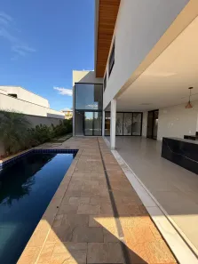 Casa de Condomínio com 5 Quartos para alugar, 416m² no Jardins Itália, Goiânia