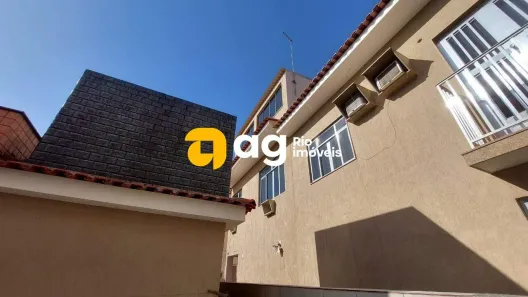 Casa com 3 Quartos à venda, 156m² no Vila Valqueire, Rio de Janeiro