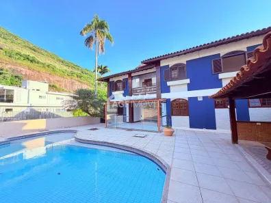 Casa de Condomínio com 4 Quartos à venda, 270m² no Itacoatiara, Niterói