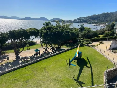 Casa de Condomínio com 4 Quartos à venda, 1400m² no Cacupé, Florianópolis