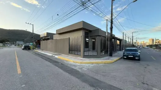 Casa com 2 Quartos à venda, 400m² no Morretes, Itapema