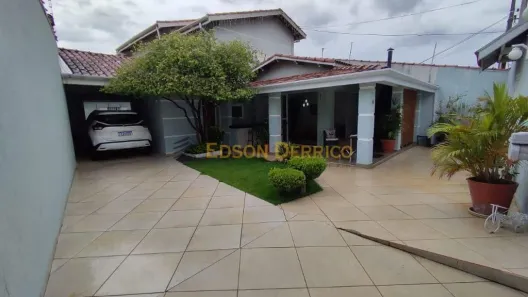 Casa com 4 Quartos à venda, 200m² no Parque São Domingos, Pindamonhangaba