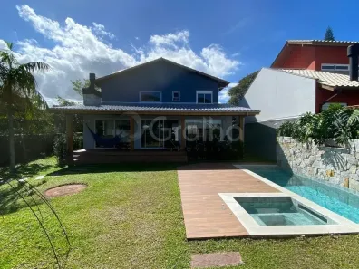 Casa com 3 Quartos à venda, 236m² no Pântano do Sul, Florianópolis