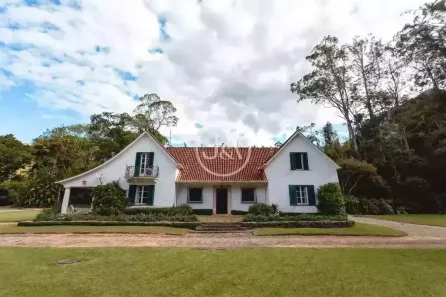 Casa com 4 Quartos à venda, 400m² no Estrada da Saudade, Petrópolis