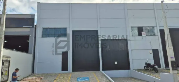 Galpão/Depósito/Armazém para alugar, 300m² no Pachecos, Palhoça