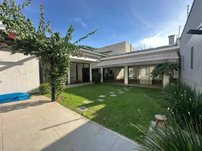 Casa com 4 Quartos à venda, 450m² no Plano Diretor Norte, Palmas