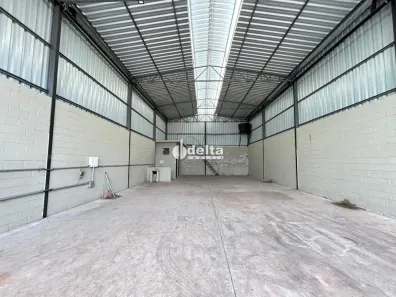 Ponto Comercial para alugar, 200m² no Minas Gerais, Uberlândia