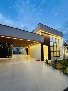 Casa com 4 Quartos à venda, 218m² no Jardim Europa, Goiânia