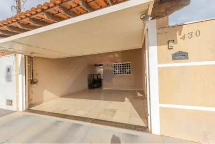 Casa com 3 Quartos à venda, 137m² no Loteamento Santo Antônio, Jaboticabal