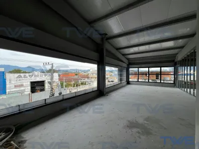 Sala Comercial para alugar, 122m² no Caminho Novo, Palhoça