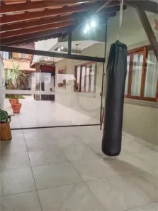 Casa de Condomínio com 3 Quartos à venda, 243m² no Parque Residencial Itapeti, Mogi das Cruzes