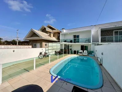 Sobrado com 4 Quartos à venda, 135m² no , Pontal do Paraná