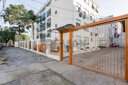 Apartamento com 2 Quartos à venda, 56m² no Passo da Areia, Porto Alegre