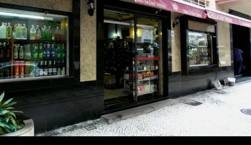 Ponto Comercial para alugar, 164m² no Copacabana, Rio de Janeiro