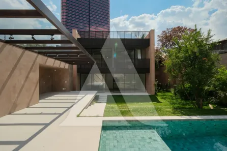 Casa com 4 Quartos à venda, 730m² no Vila Madalena, São Paulo