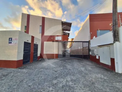 Casa de Condomínio com 2 Quartos para alugar, 60m² no Atalaia, Aracaju