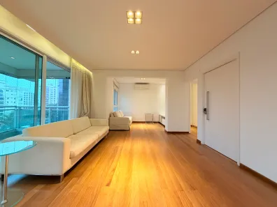 Apartamento com 3 Quartos para alugar, 157m² no Cambuí, Campinas