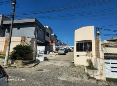 Casa com 3 Quartos à venda, 124m² no Cavaleiros, Macaé