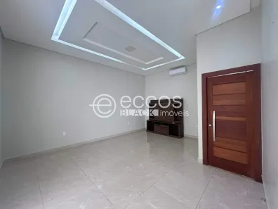 Casa de Condomínio com 3 Quartos à venda, 204m² no Shopping Park, Uberlândia