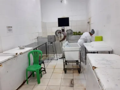 Galpão/Depósito/Armazém à venda, 250m² no Capelão, Lauro de Freitas
