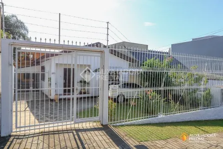 Casa com 2 Quartos à venda, 209m² no Chácara das Pedras, Porto Alegre