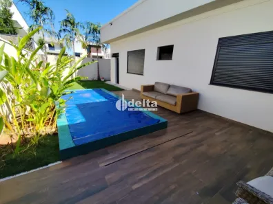 Casa de Condomínio com 4 Quartos para alugar, 282m² no Nova Uberlândia, Uberlândia
