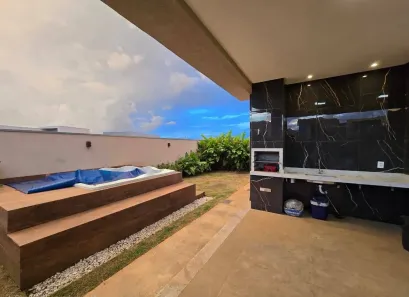 Casa de Condomínio com 3 Quartos à venda, 239m² no Boa Vista, Anápolis