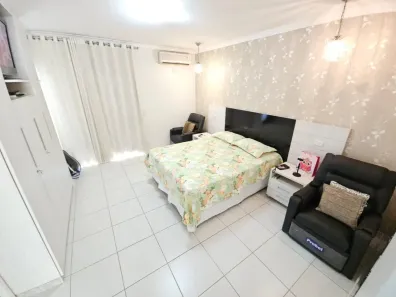 Casa de Condomínio com 4 Quartos à venda, 265m² no Loteamento Portal do Sol II, Goiânia