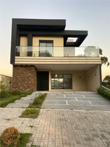 Sobrado com 3 Quartos à venda, 320m² no Cidade Parquelandia, Mogi das Cruzes
